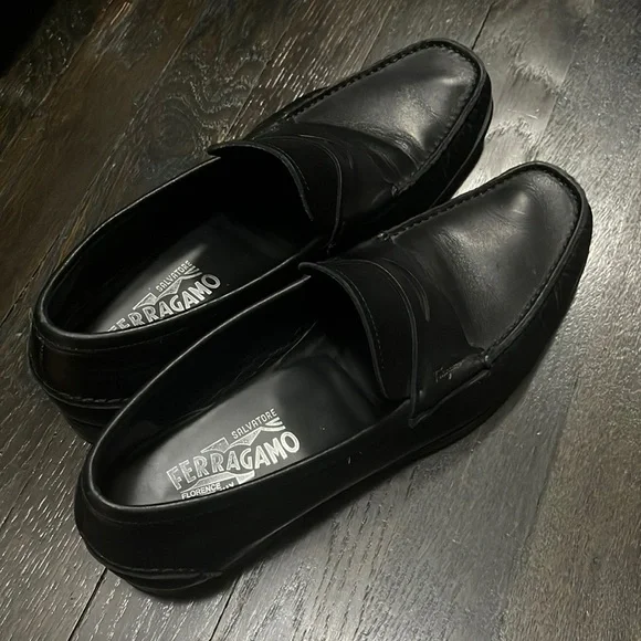 Salvatore Ferragamo | Shoes | Print Leather Black Penny  display picture 3